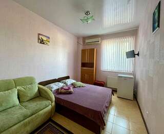 Гостиница Фортуна Феодосия Семейный номер с душем-10