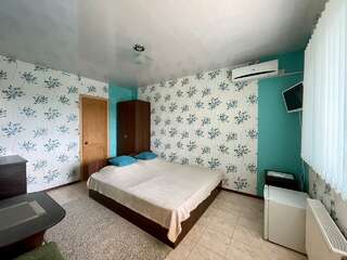 Гостиница Фортуна Феодосия Двухместный с 1 кроватью или 2 отдельными кроватями и душем-2