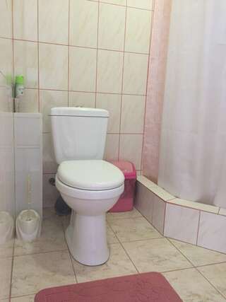 Гостиница Фортуна Феодосия Трехместный номер «Комфорт» с душем-2