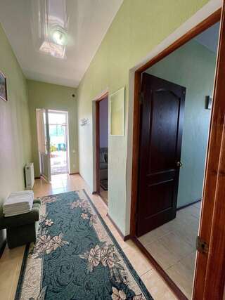 Гостиница Фортуна Феодосия Семейный номер с душем-11