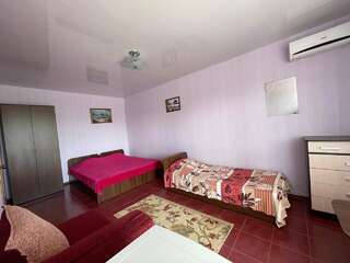 Гостиница Фортуна Феодосия Четырехместный номер с душем-7